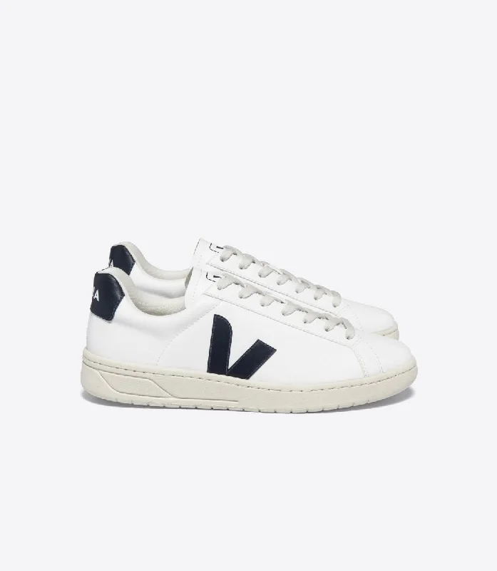 Urca CWL in White Nautico from Veja