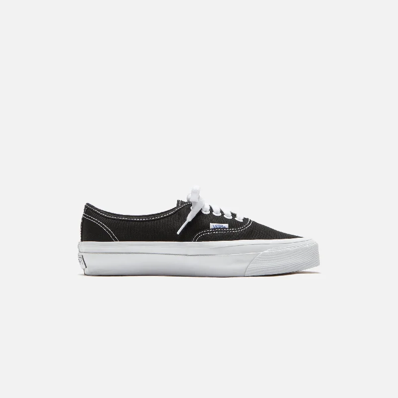 Vans Premium Authentic 44 - Black / White